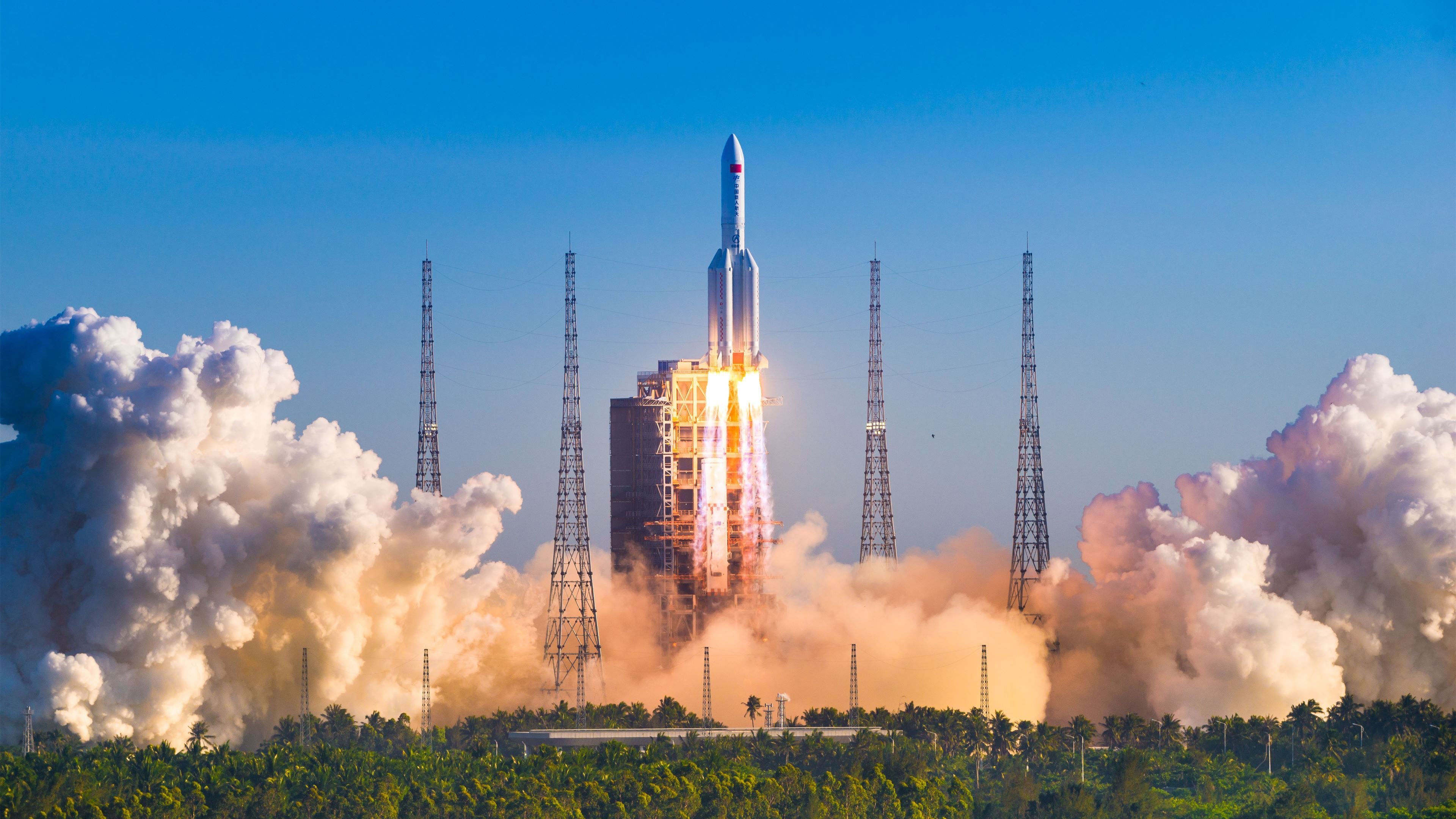 新疆男篮多点发力通过整体配合赢得胜利,新疆男篮好消息