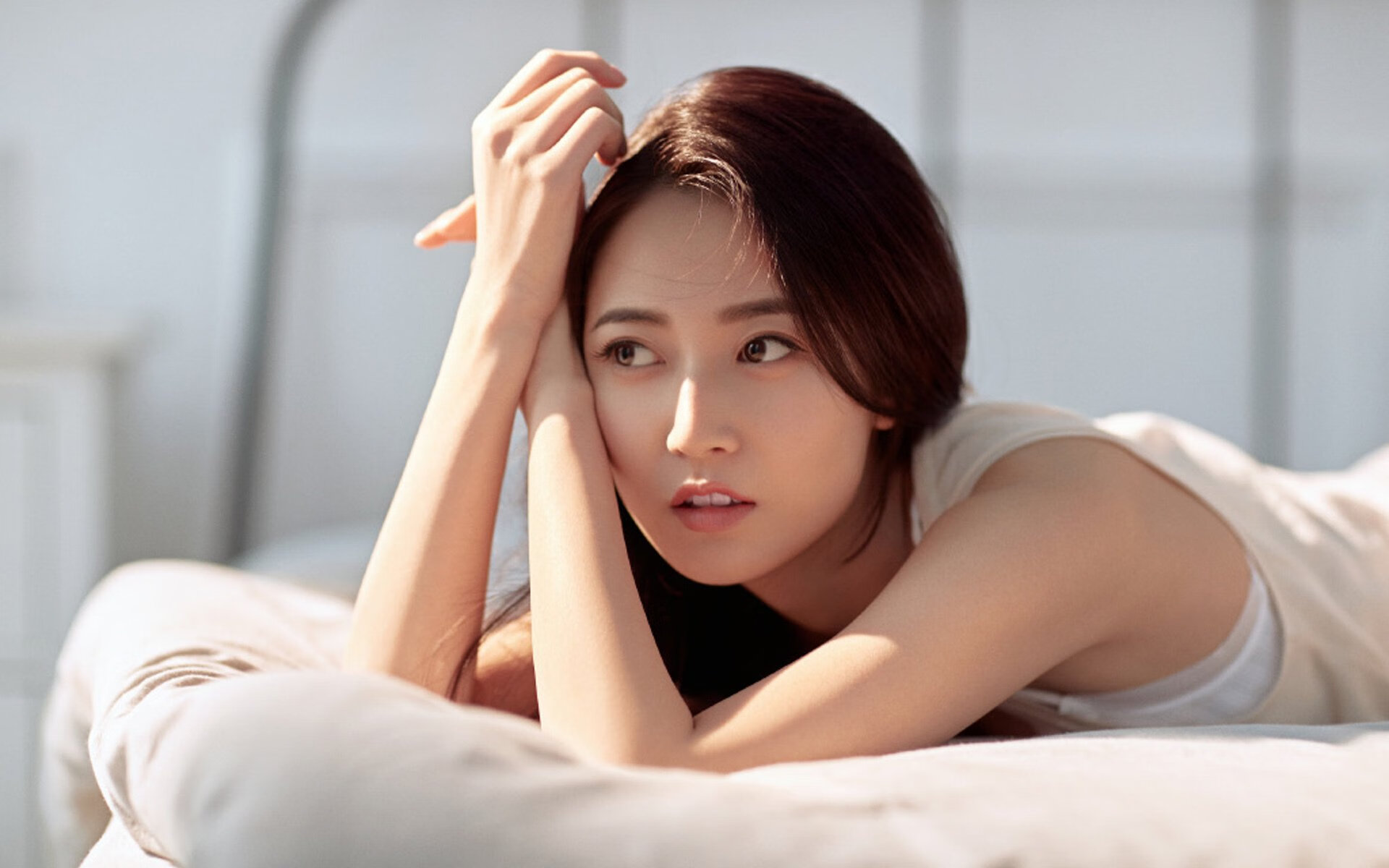 奋战200米 李冰洁诠释竞技精神,李冰洁800自夺冠